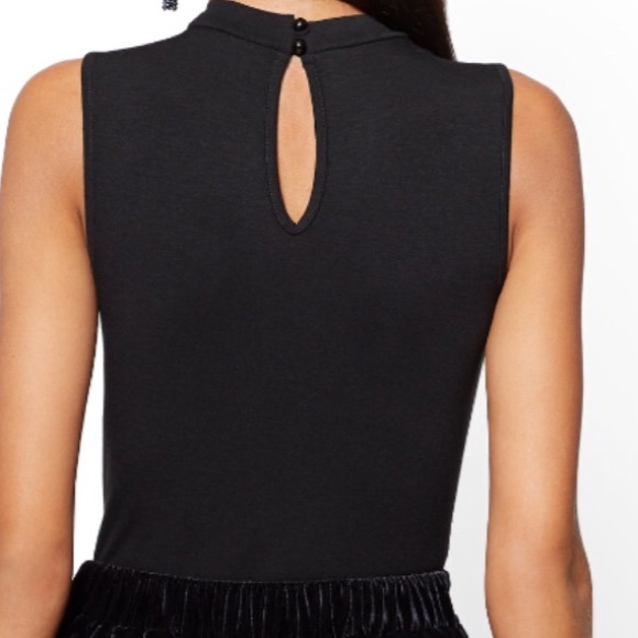 Last 1❗️ Black lace accented keyhole bodysuit - Picture 4 of 6